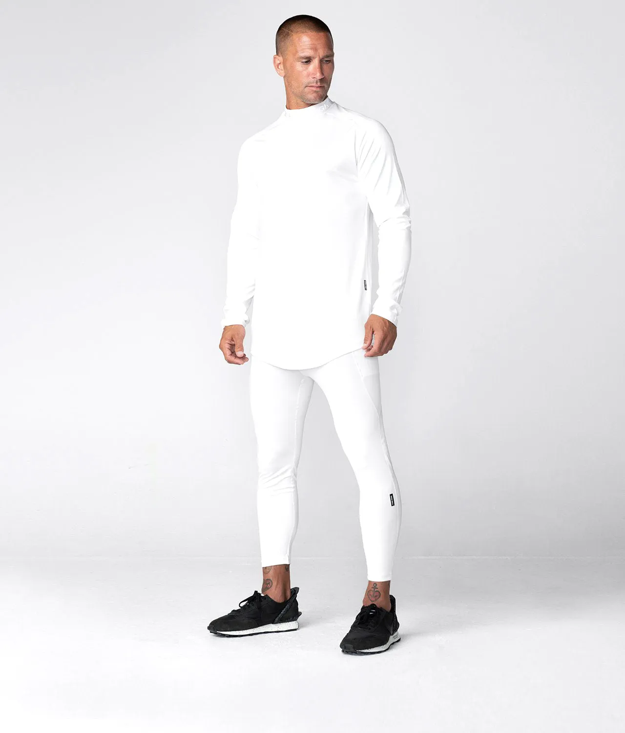 9400 . Momentum Regular-Fit Base Layer Shirt - White