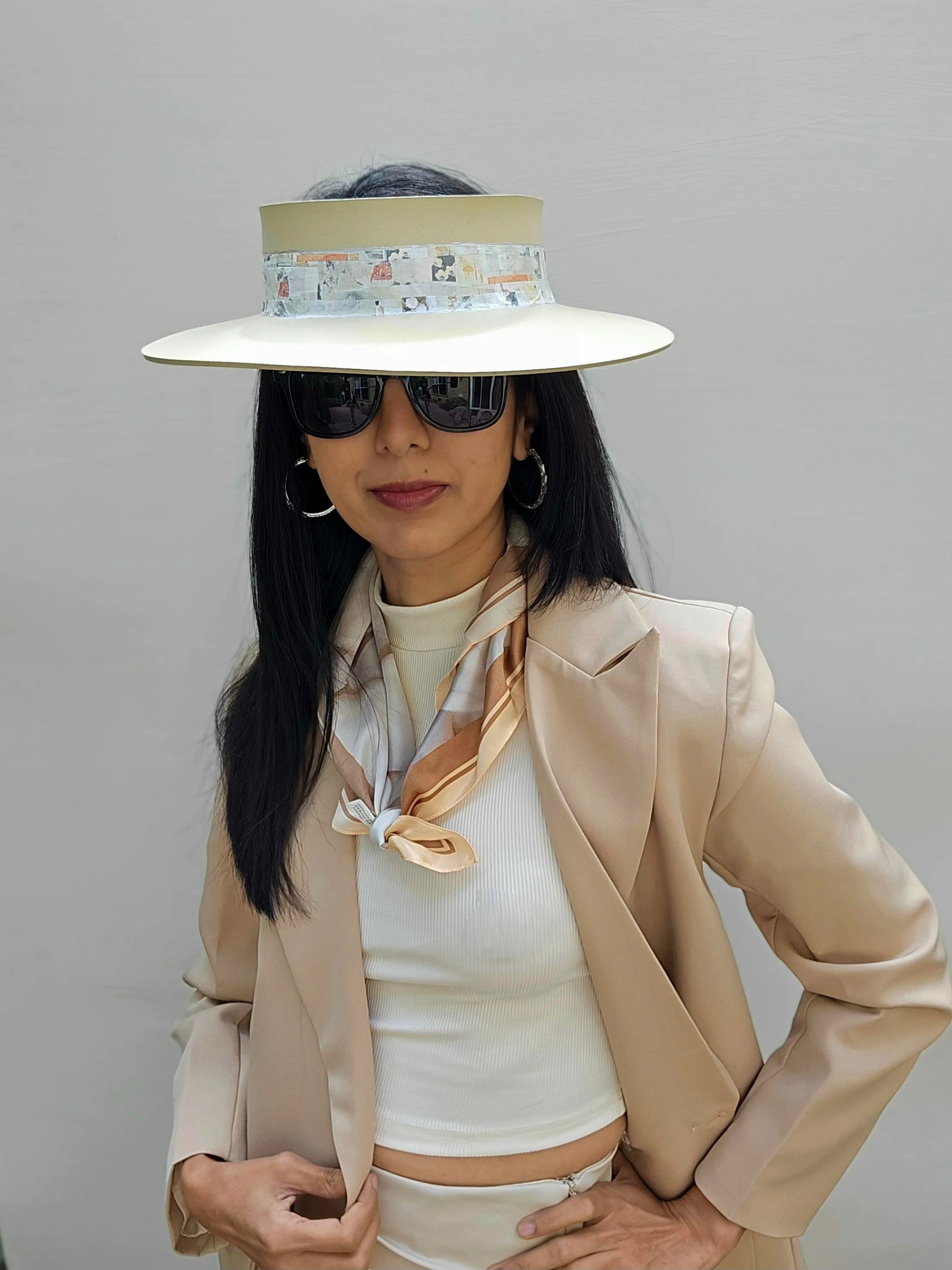 Beige "LadyEVA" Visor Hat with Cute Vintage Floral Collage Band