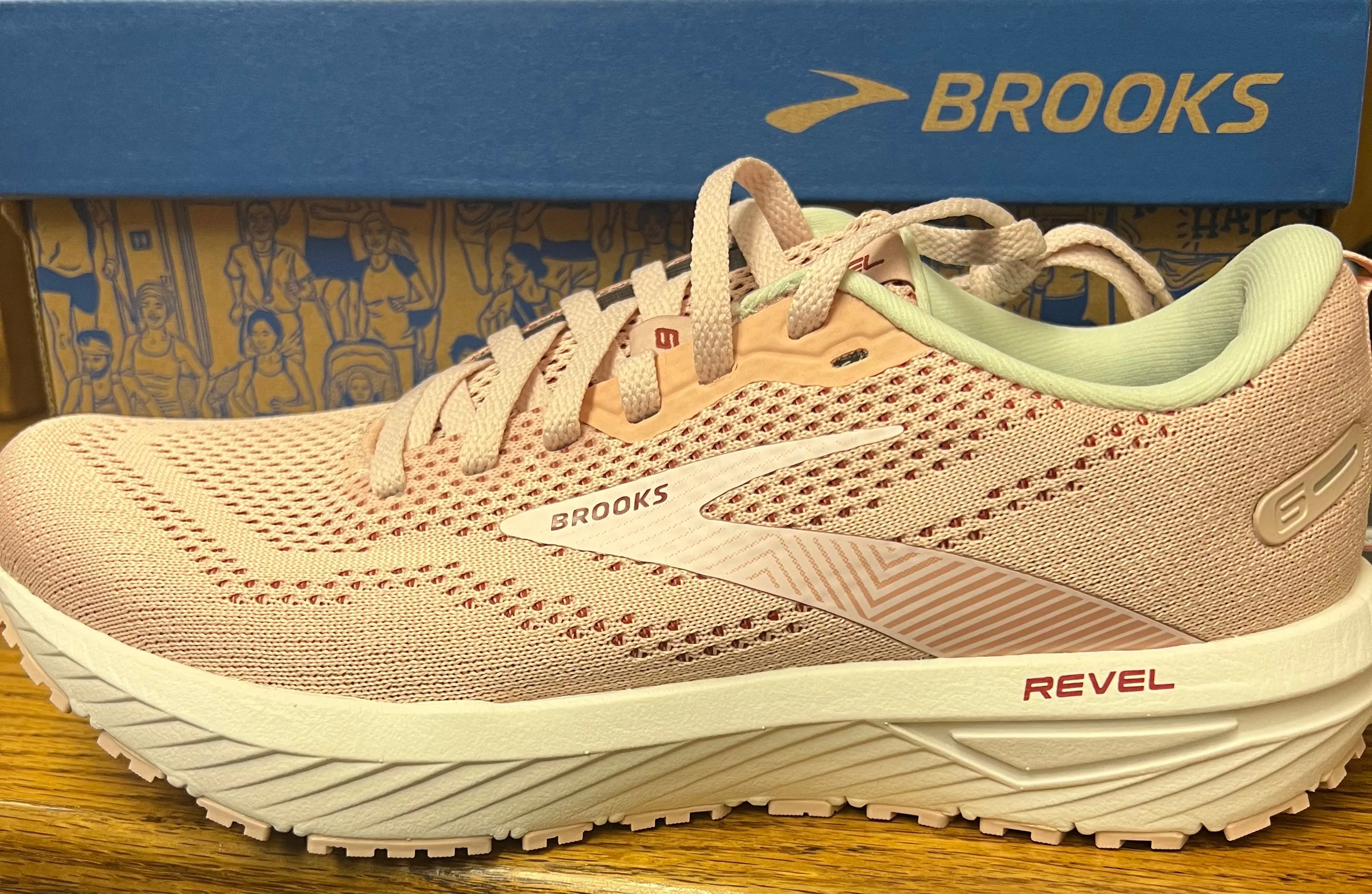 Brooks Women's Revel 6