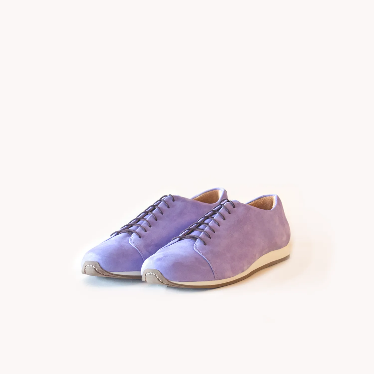 DAS LAVENDER SNEAKER