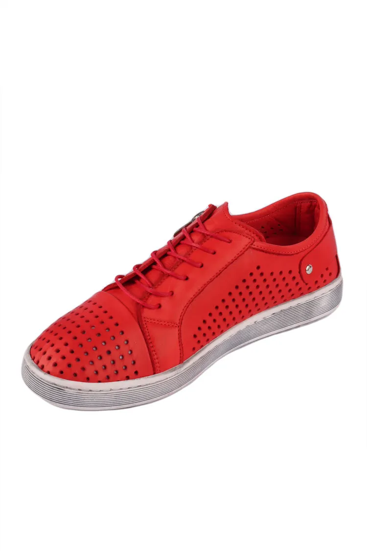 EG17 Sneakers in Red