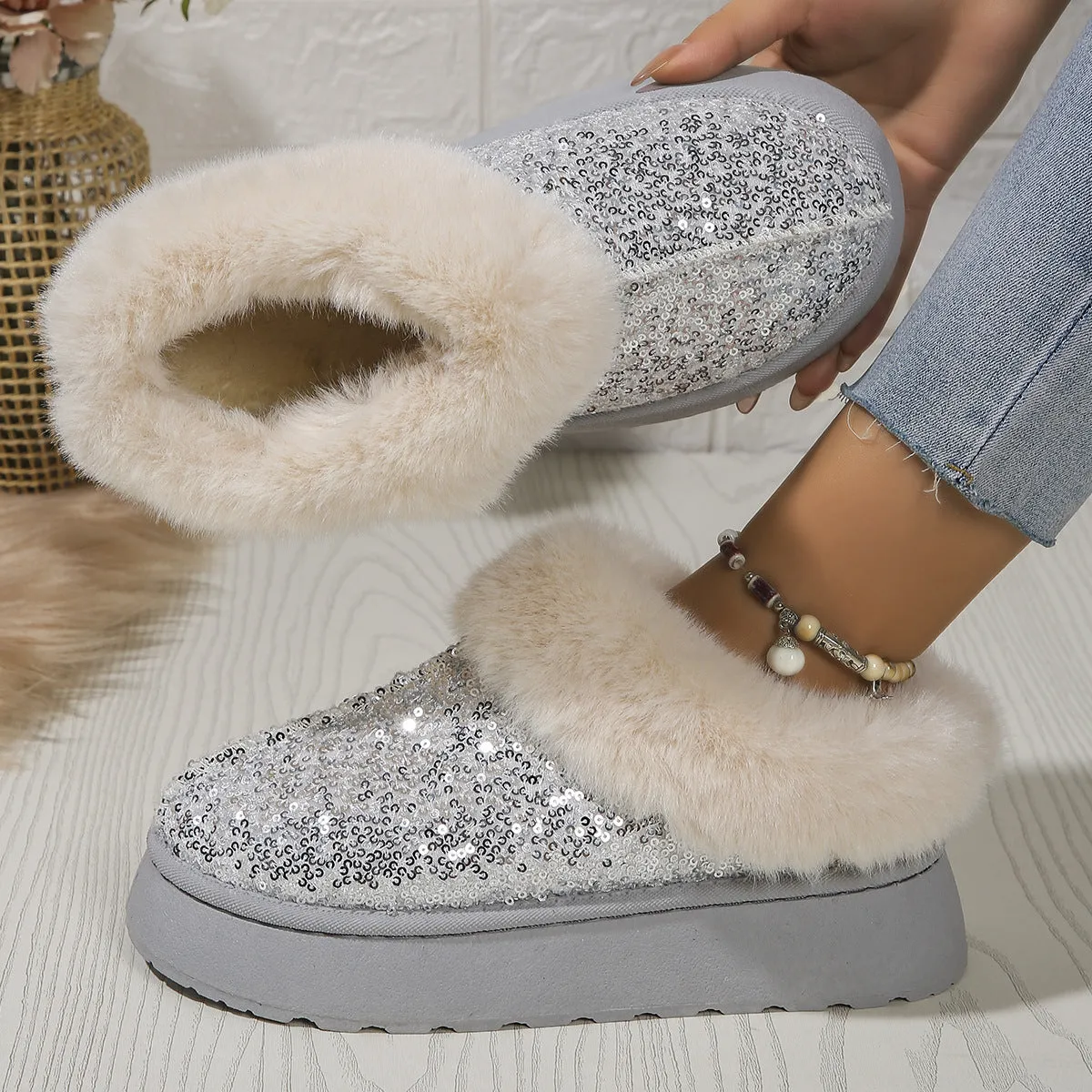 Fashion Sequined Thick-soled Plush Shoes Winter Indoor And Outdoor Casual Warm Slippers Women Garden House Shoes