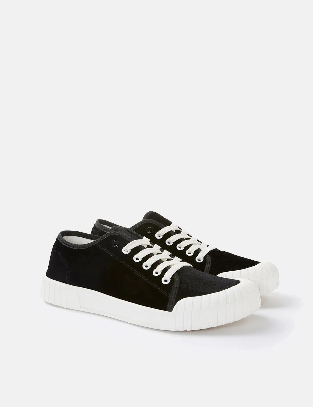 Good News Softball Low Trainers (Velvet) - Black