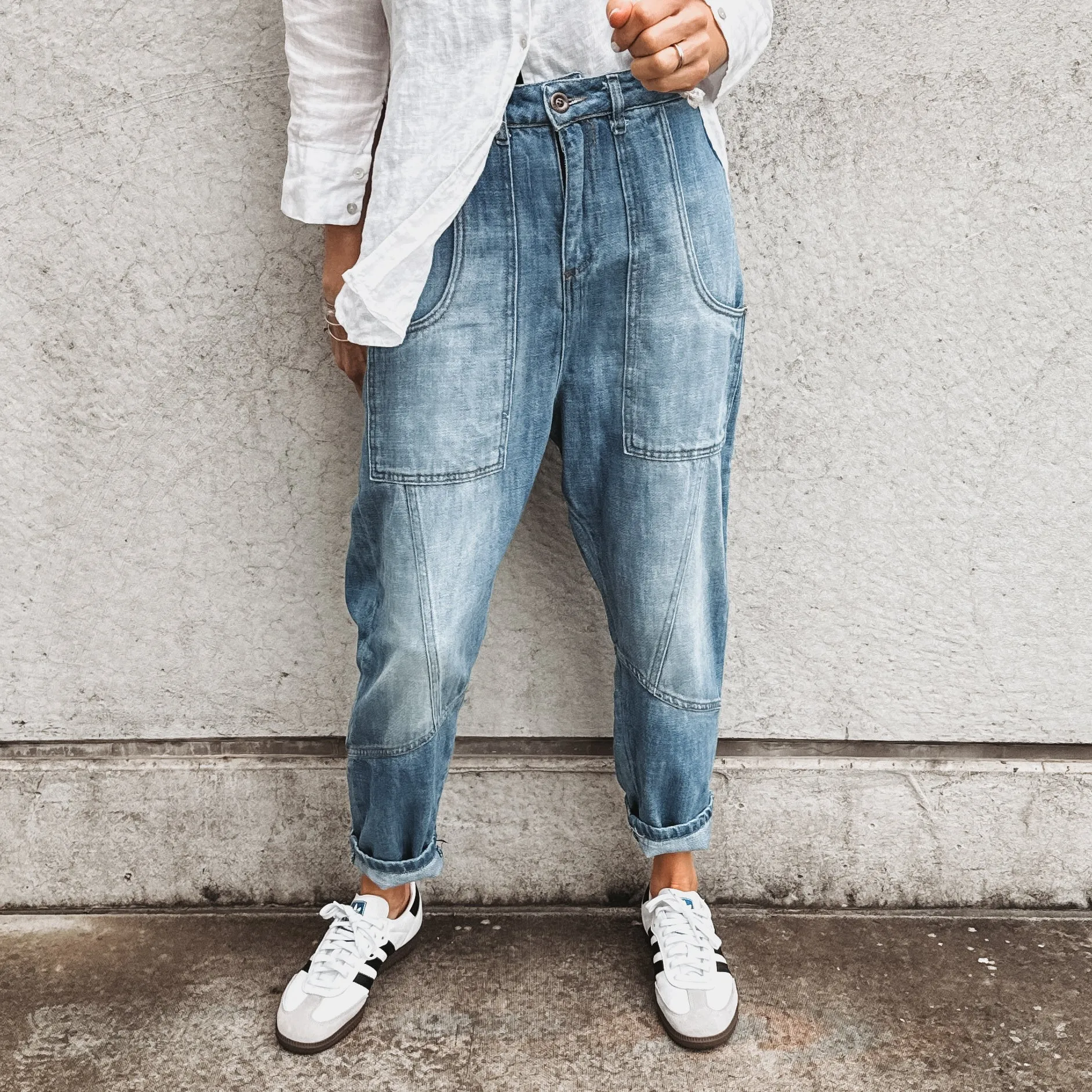 Slouchy Blue jogger jeans with pockets