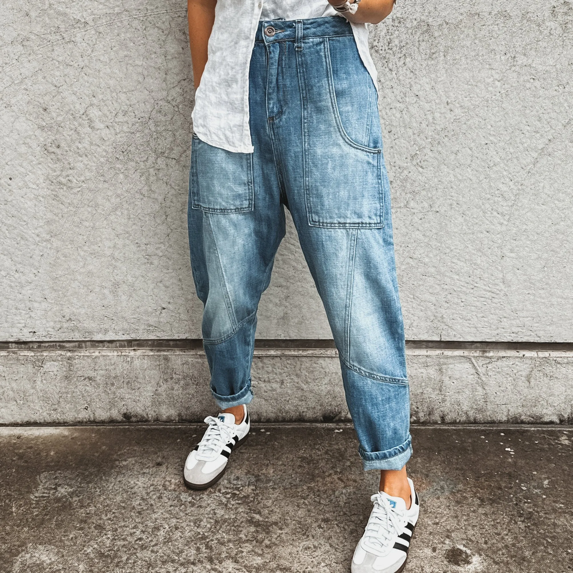 Slouchy Blue jogger jeans with pockets