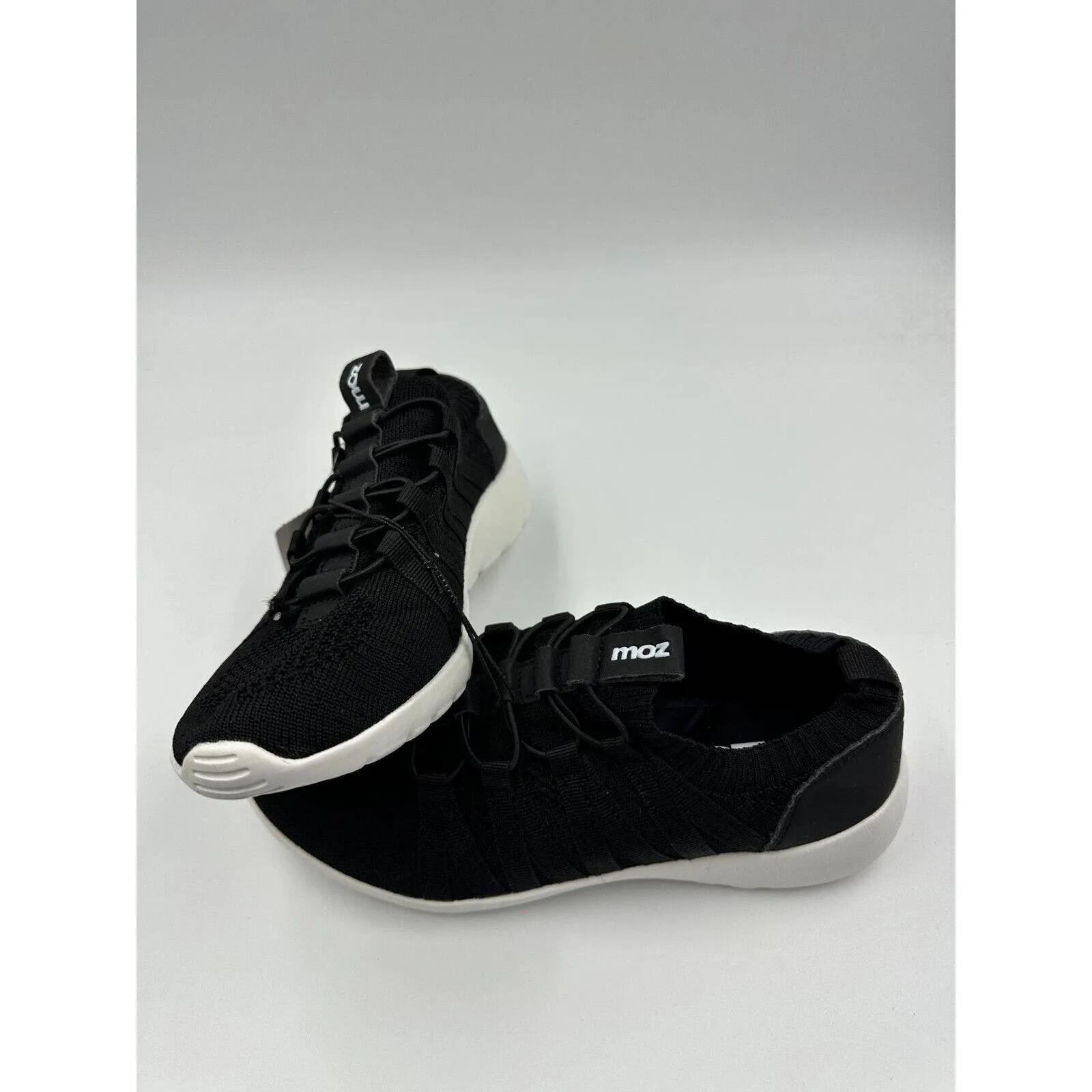 Women's Size 6, Black Sneakers